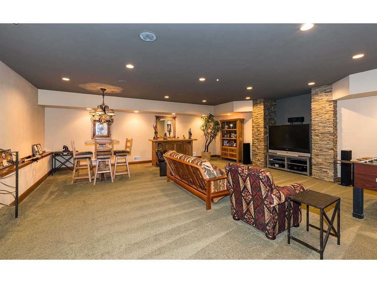 8457 East Rockton Road Roscoe, IL 61073 - Photo 19 of 25 Gallery Image 19