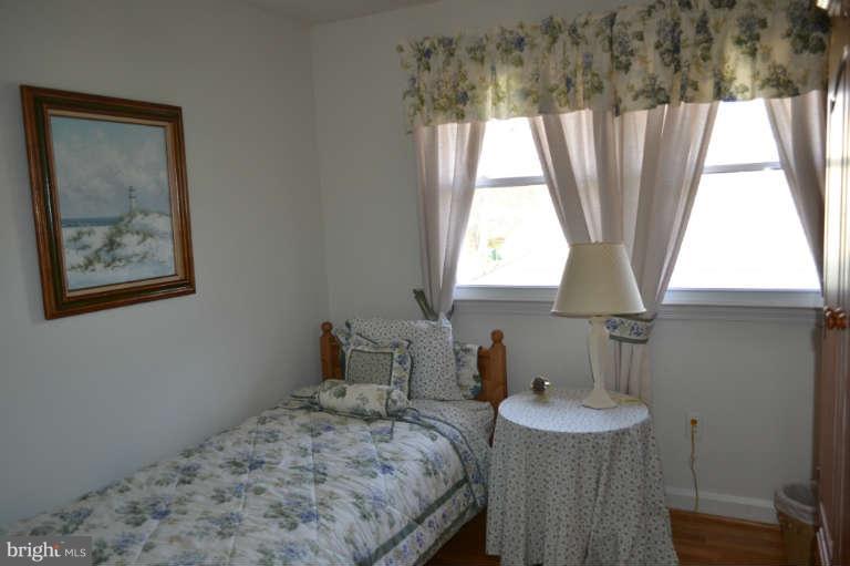 30 Croftley Road Lutherville, MD 21093 - Photo 12 of 29 Bedroom
