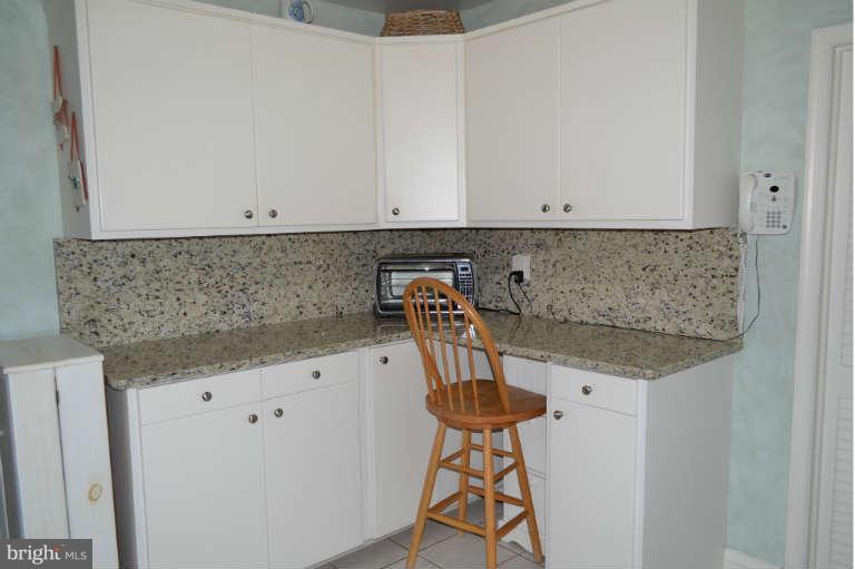 30 Croftley Road Lutherville, MD 21093 - Photo 9 of 29 Kitchen