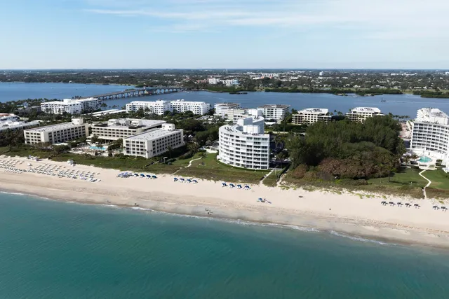 $850,000 | 2778 South Ocean Boulevard, Unit 306S, Palm Beach, FL 33480