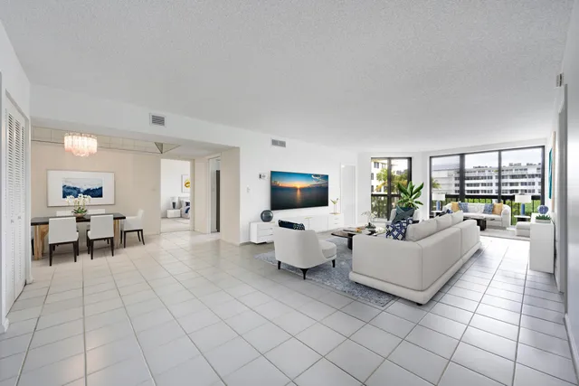$850,000 | 2778 South Ocean Boulevard, Unit 306S, Palm Beach, FL 33480