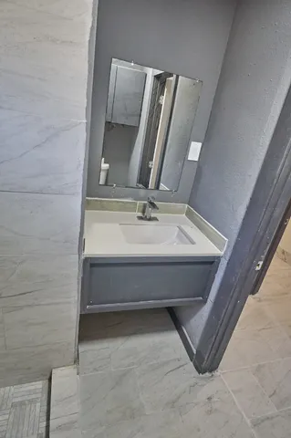 $329,990 | 9010 Linda Vista Road, Houston, TX 77078