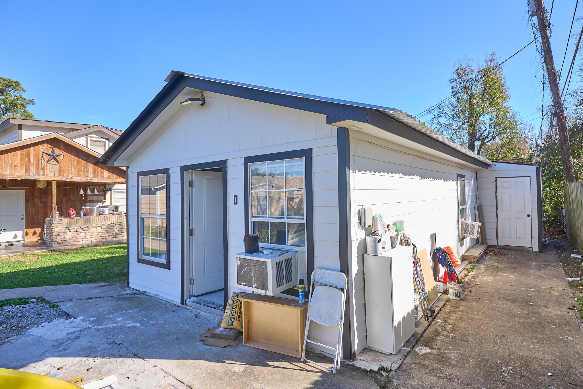 9010 Linda Vista Road Houston, TX 77078 - Photo 16 of 24 a view of a house with backyard