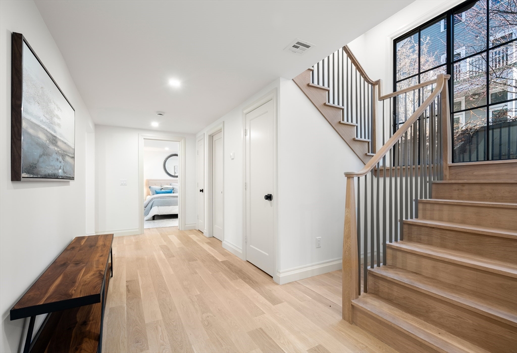 18 Clinton Street, Unit FRONT Cambridge, MA 02139 - Photo 22 of 30