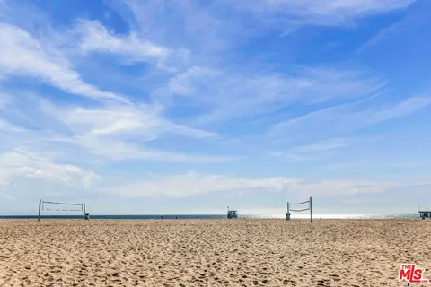$1,098,000 | 30 Driftwood Street, Unit 4, Marina del Rey, CA 90292