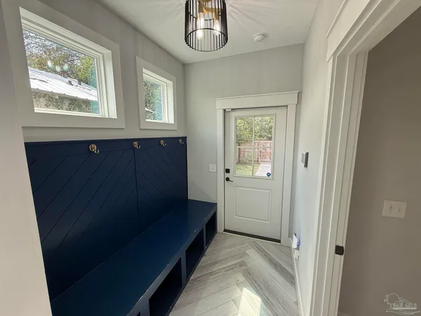 $2,010 | 1011 North K Street, Pensacola, FL 32501