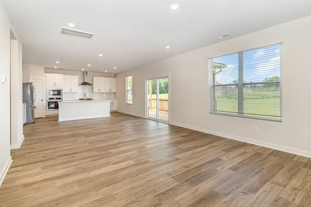 $3,095 | 833 Bur Oak Court, Clarksville, TN 37043