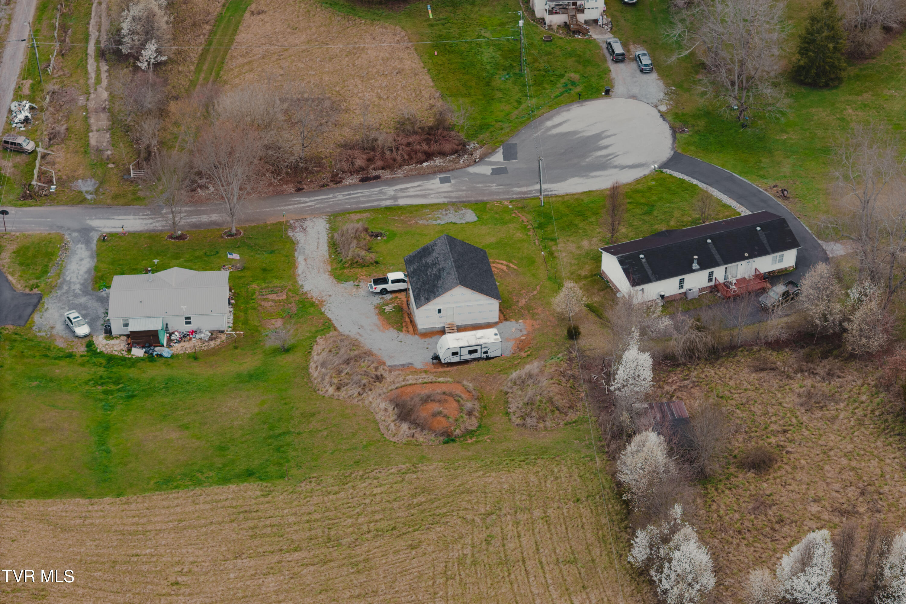 410 Cook Hollow Road Bristol, TN 37620 - Photo 28 of 33 A-76