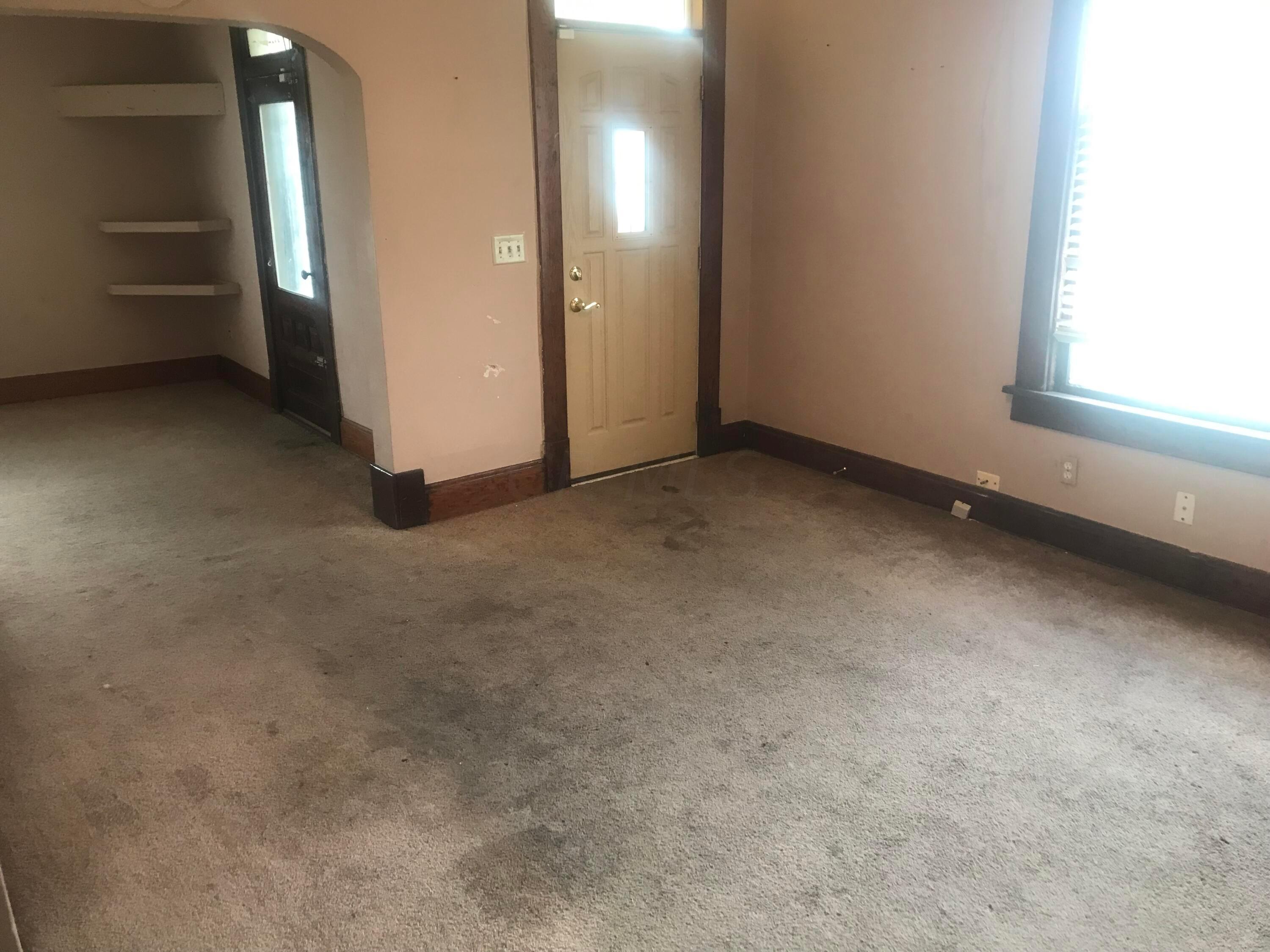 3315 Lockbourne Road Columbus, OH 43207 - Photo 10 of 22 IMG_3543
