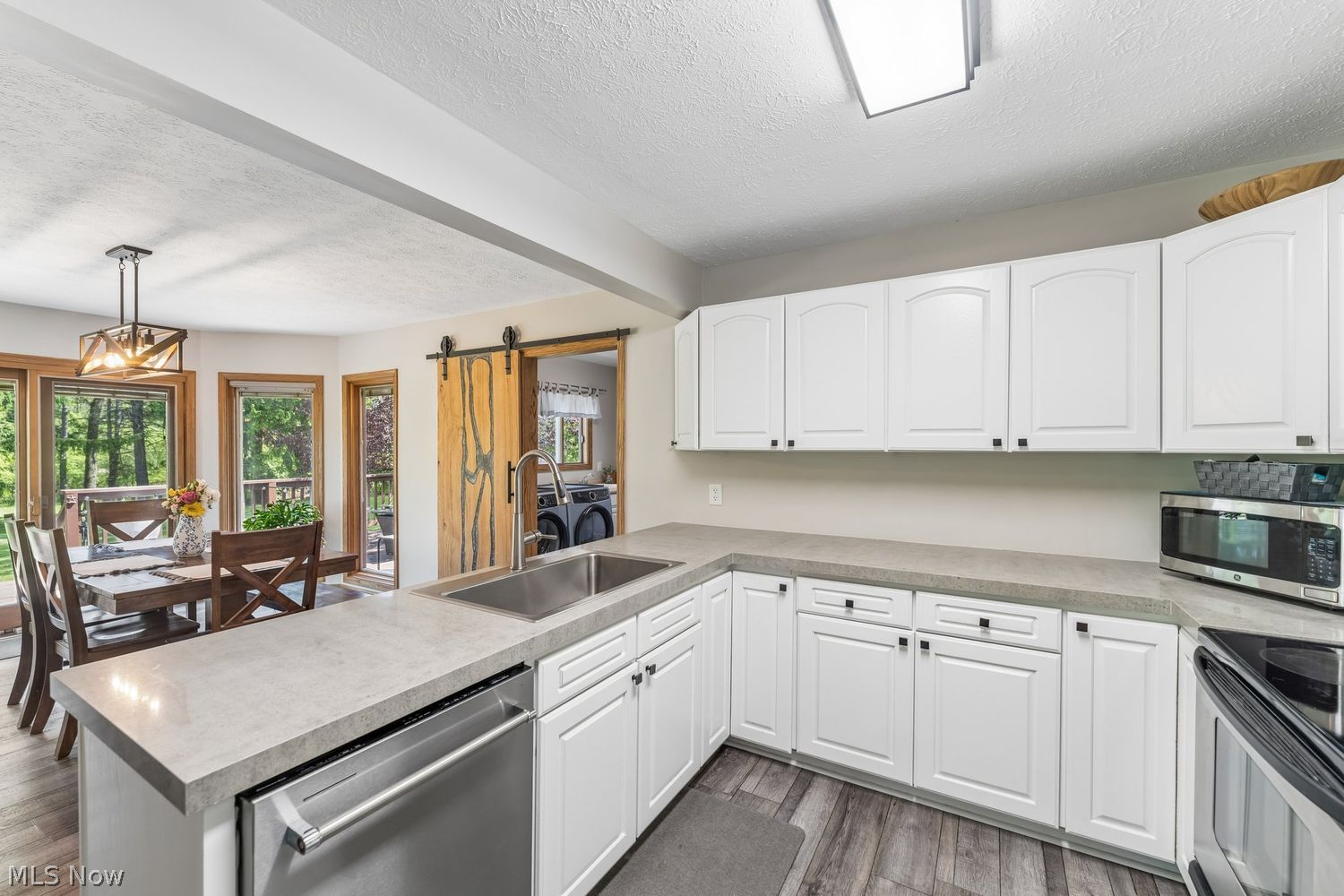 5113 West Bath Road Akron, OH 44333 - Photo 14 of 48
