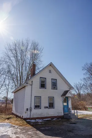 $150,000 | 8 Court Street, Vassalboro, ME 04989