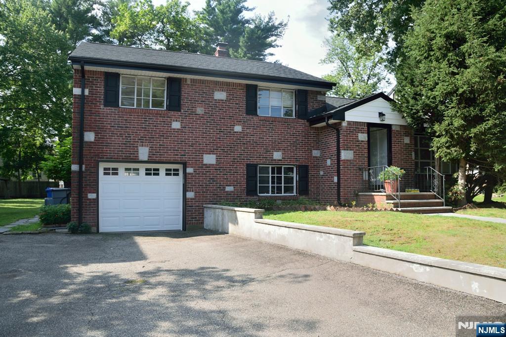 46 Newcomb Road Tenafly, NJ 07670 - Photo 1 of 18 Gallery Image 1