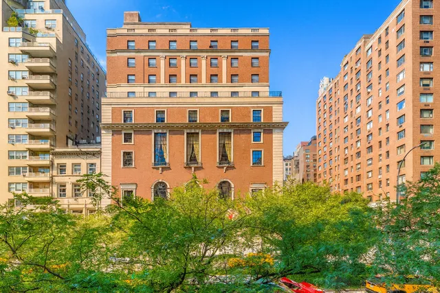 a view of a building