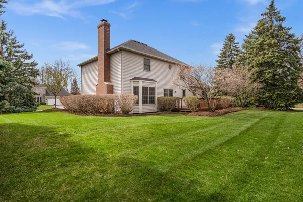 $649,900 | 221 Sauk Drive, Batavia, IL 60510
