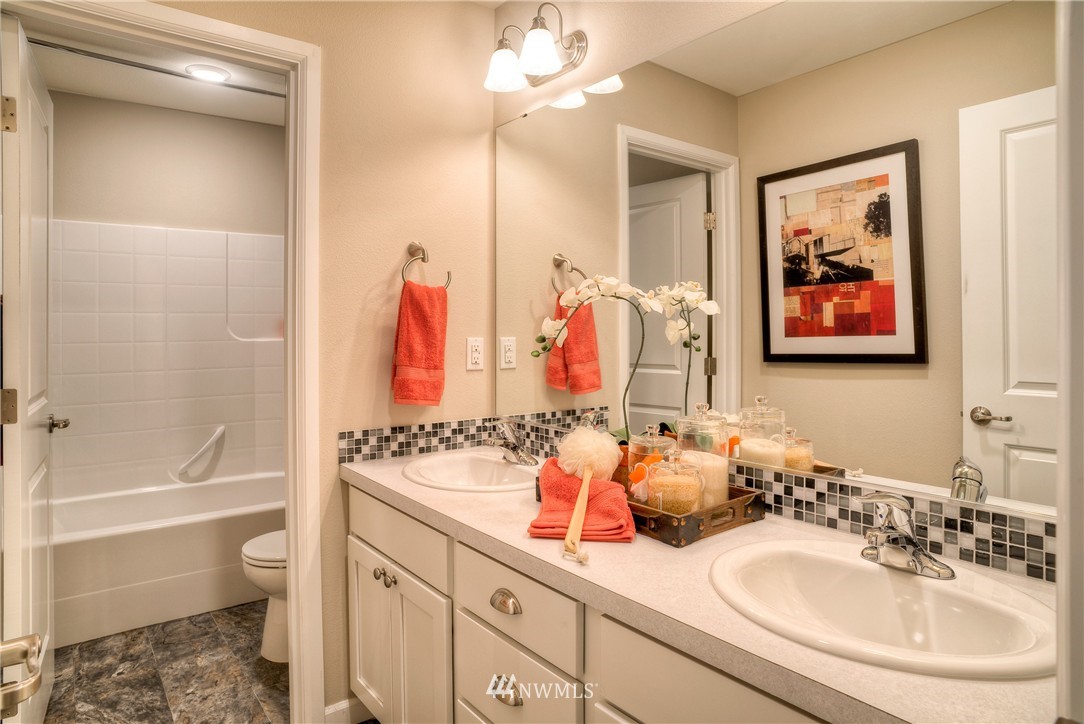 15918 Meridian Drive Southeast Bothell, WA 98012 - Photo 14 of 25