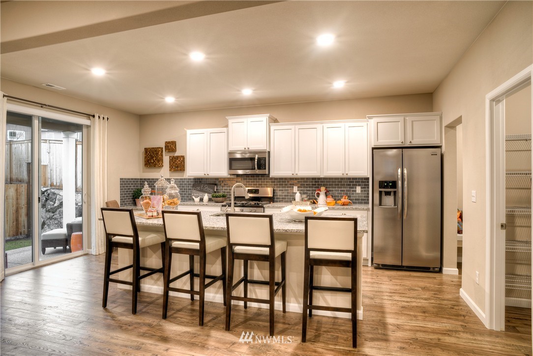 15918 Meridian Drive Southeast Bothell, WA 98012 - Photo 3 of 25