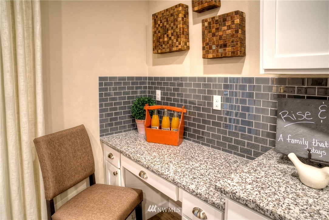 15918 Meridian Drive Southeast Bothell, WA 98012 - Photo 9 of 25