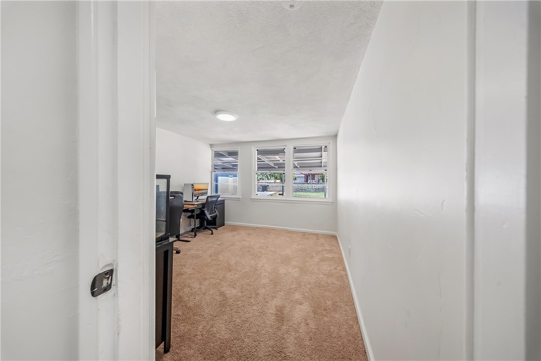 9684 Sharon Avenue Riverside, CA 92503 - Photo 20 of 38