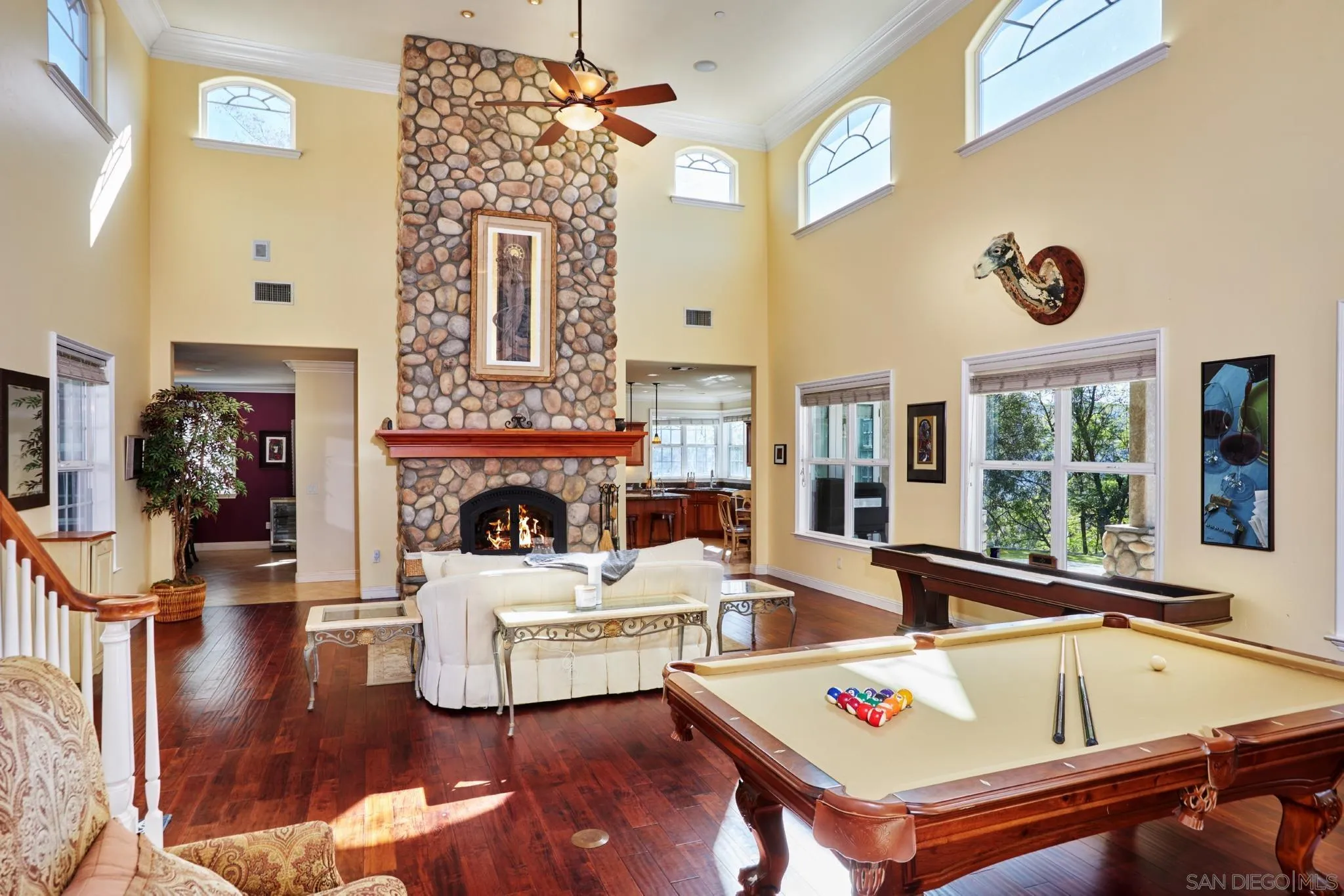 9898 Bridon Road El Cajon, CA 92021 - Photo 5 of 25 Gallery Image 5
