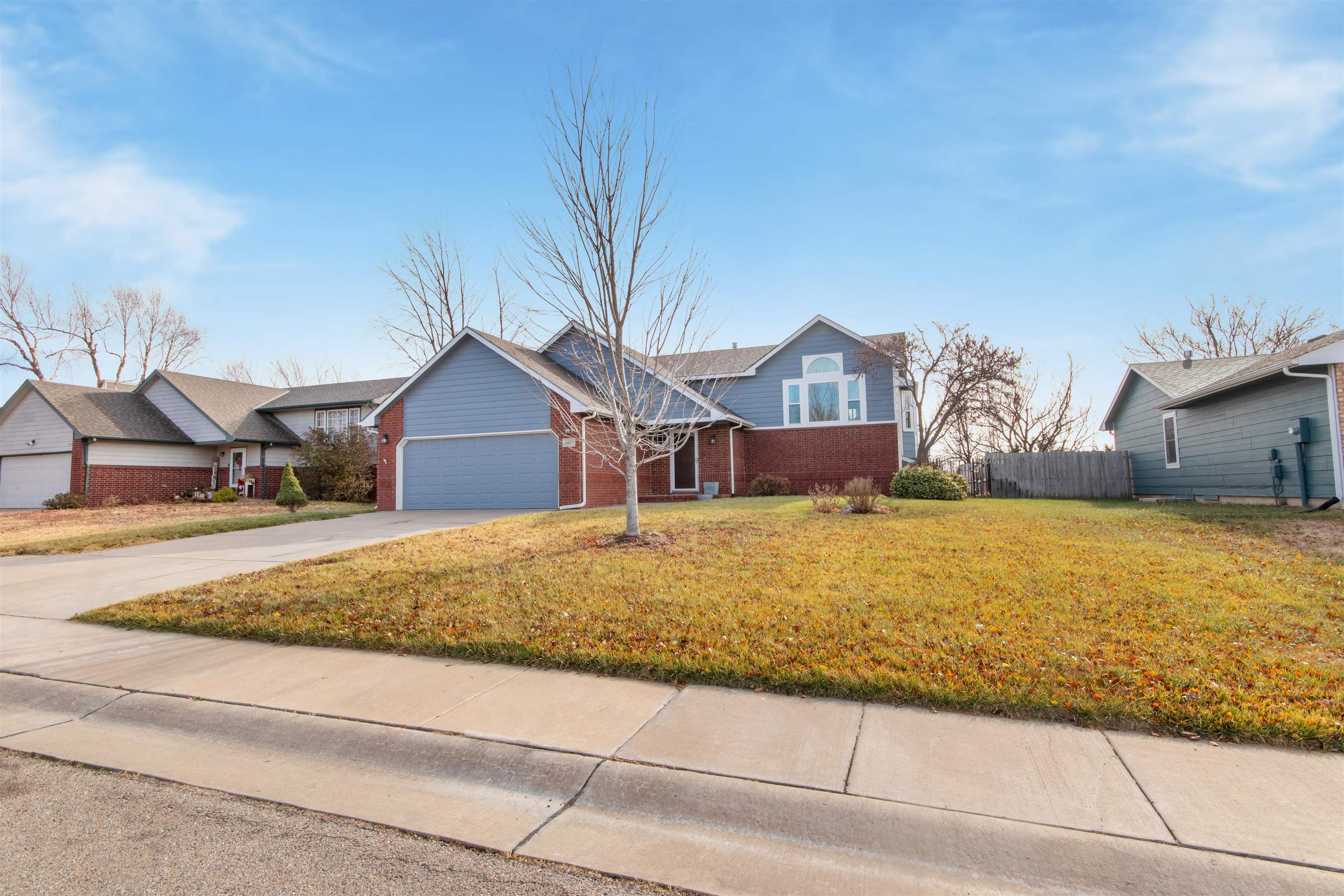 1677 Prairie Run Circle Mulvane, KS 67110 - Photo 2 of 29