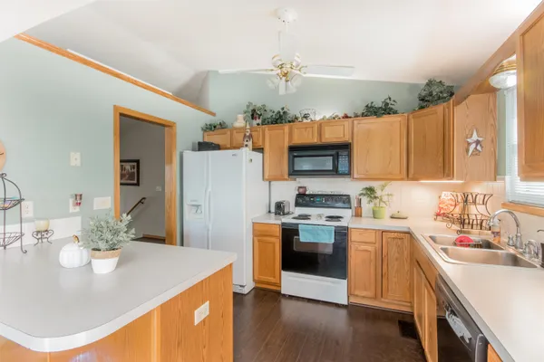 $230,000 | 1677 Prairie Run Circle, Mulvane, KS 67110