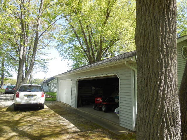 8076 Long Lake Road Hale, MI 48739 - Photo 12 of 27 1800288-11.JPG