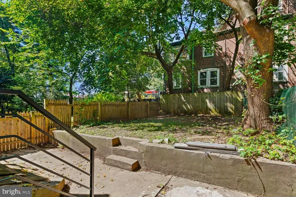$1,750 | 5932 Ridge Avenue, Unit 2, Philadelphia, PA 19128