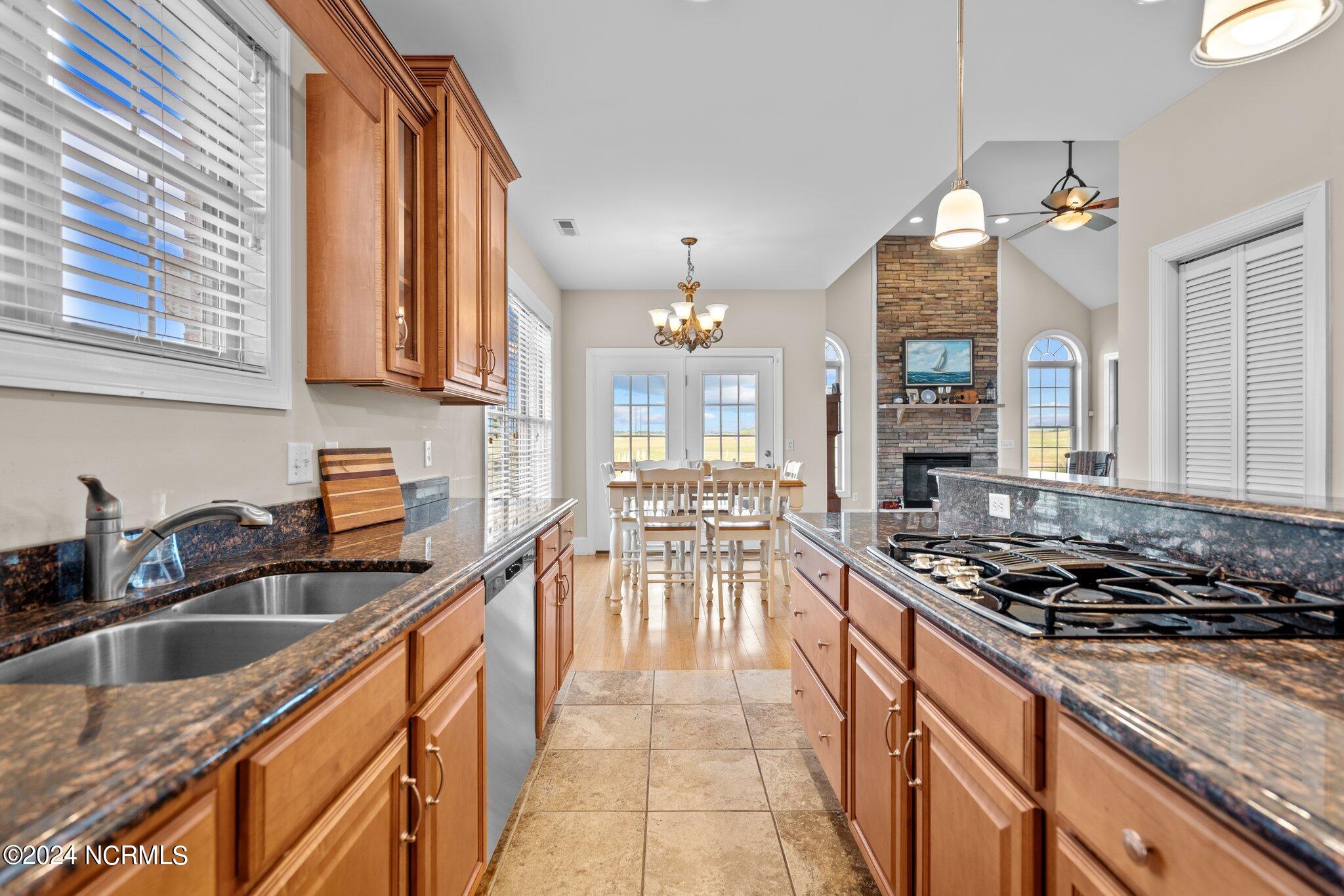986 Highlands Drive Hampstead, NC 28443 - Photo 19 of 56 21-web-or-mls-DSC06778