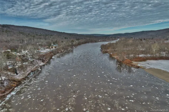 $279,999 | 37 Holbrook Street, Port Jervis, NY 12771