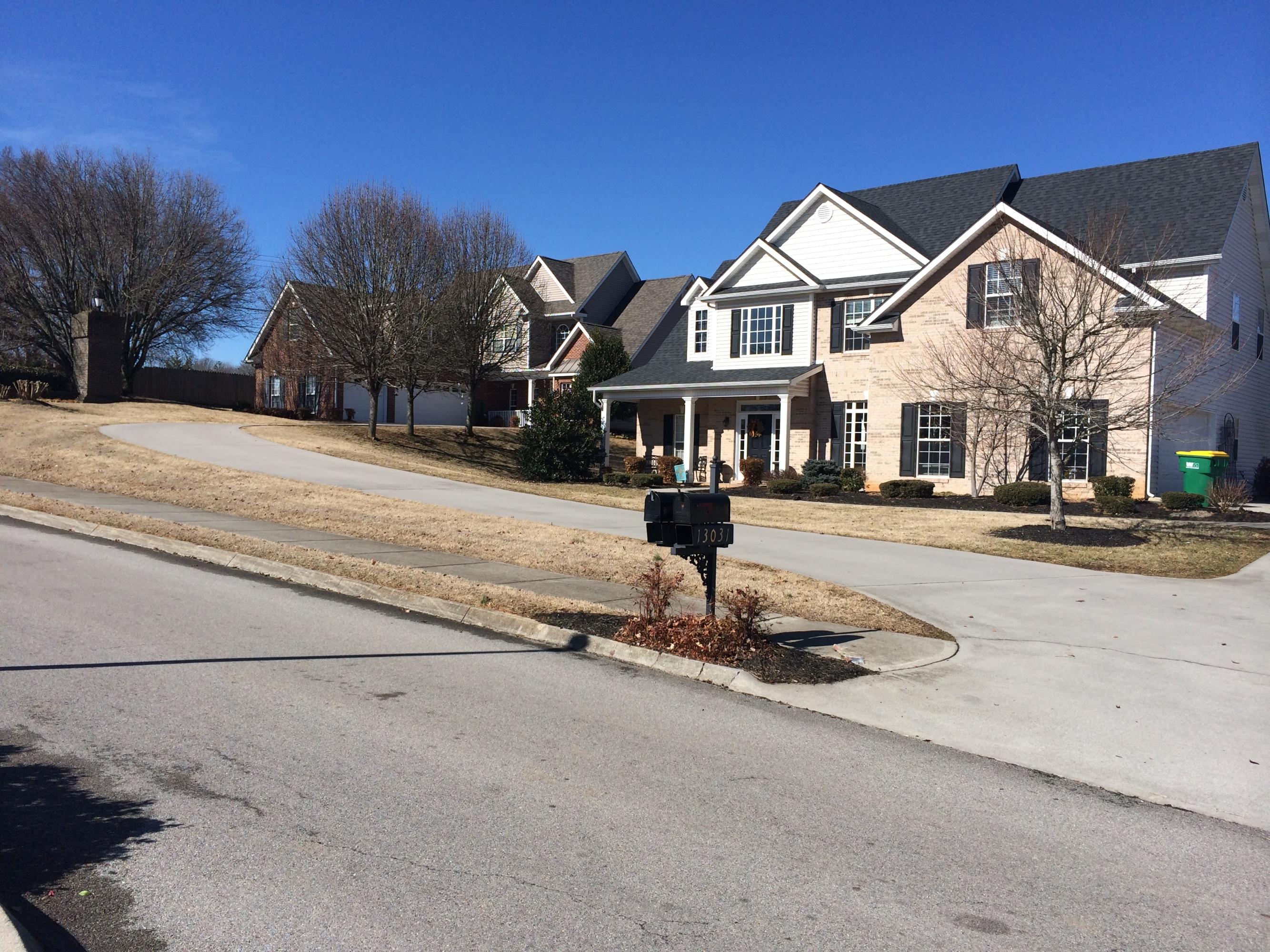 13035 Sedgefield Road Knoxville, TN 37934 - Photo 34 of 36 Street entry to property (1)