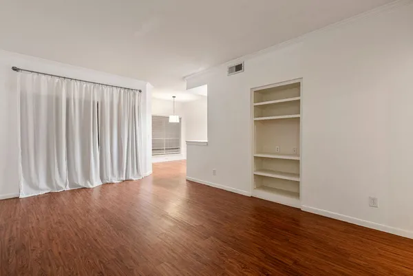 $1,149 | 6000 Shepherd Mountain Cove, Unit 1605, Austin, TX 78730