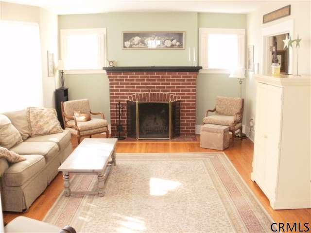 1181 Ardsley Road Schenectady, NY 12308 - Photo 2 of 15 Photo 2