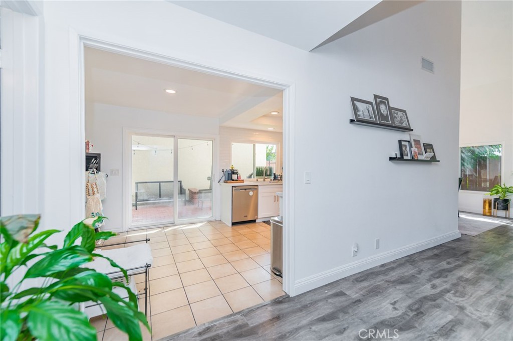 9 Calandria Irvine, CA 92620 - Photo 7 of 35