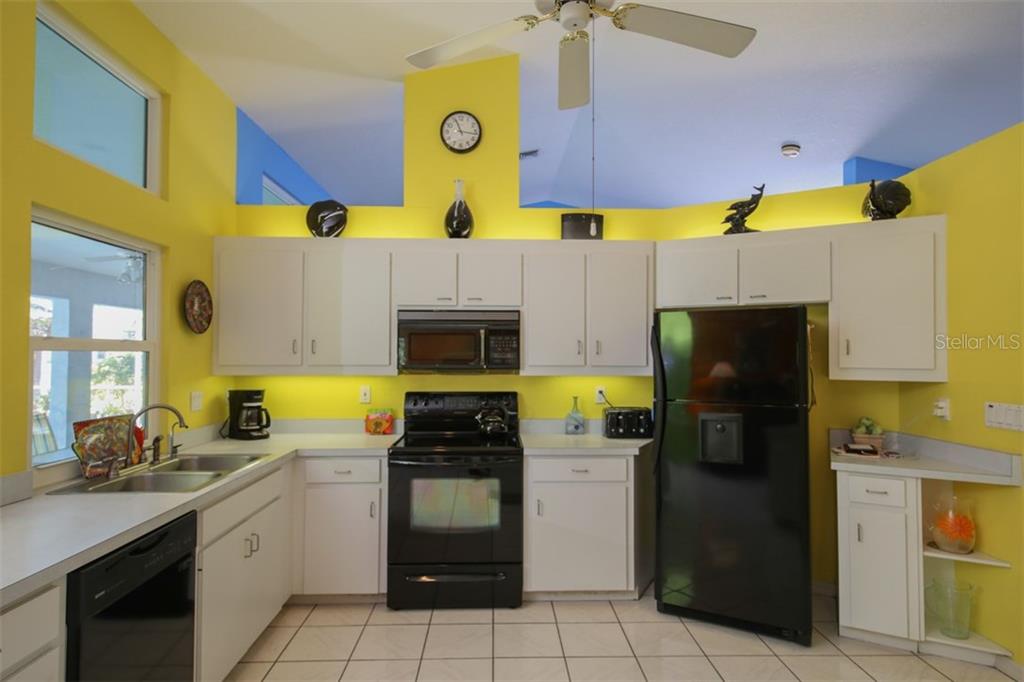 22 Mariner Lane Rotonda West, FL 33947 - Photo 8 of 25