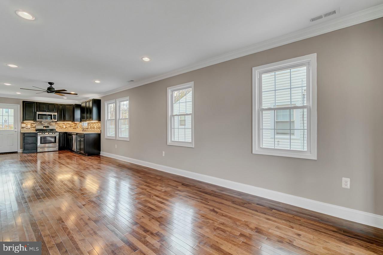 3055 Parktowne Road Baltimore, MD 21234 - Photo 6 of 33 Gallery Image 6