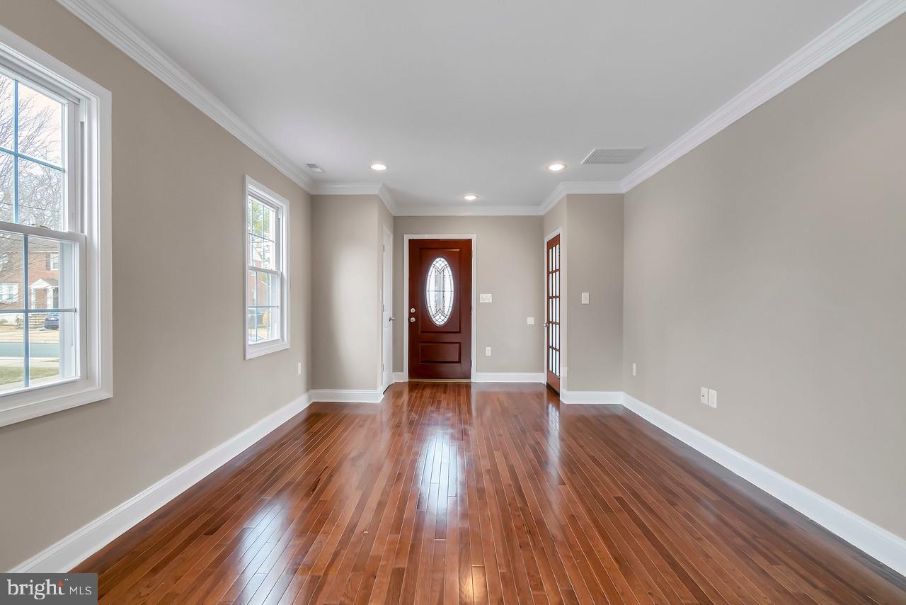 3055 Parktowne Road Baltimore, MD 21234 - Photo 9 of 33 Gallery Image 9