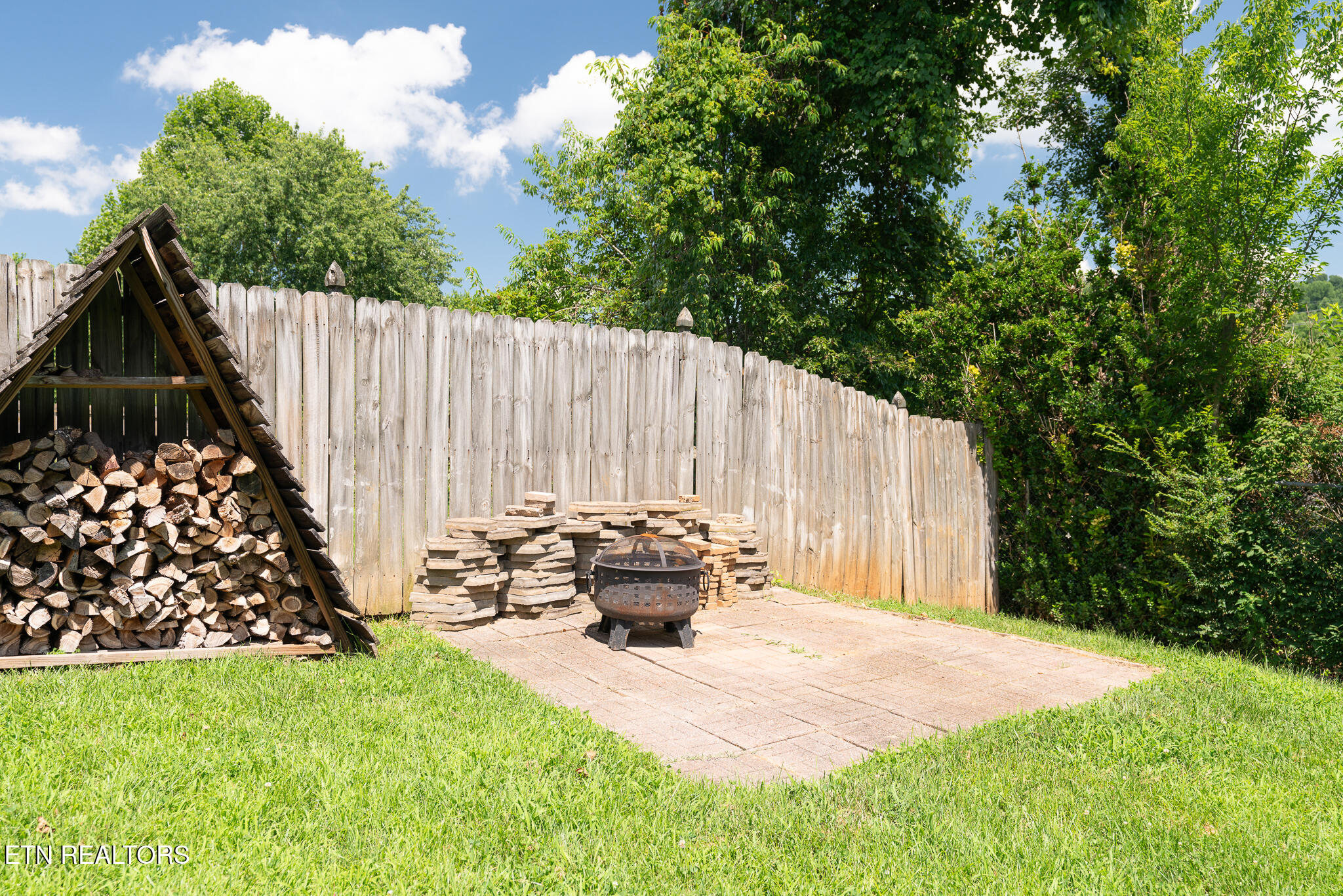2320 Crestpark Road Knoxville, TN 37912 - Photo 22 of 25 Photo Jul 11 2023, 12 09 26 PM