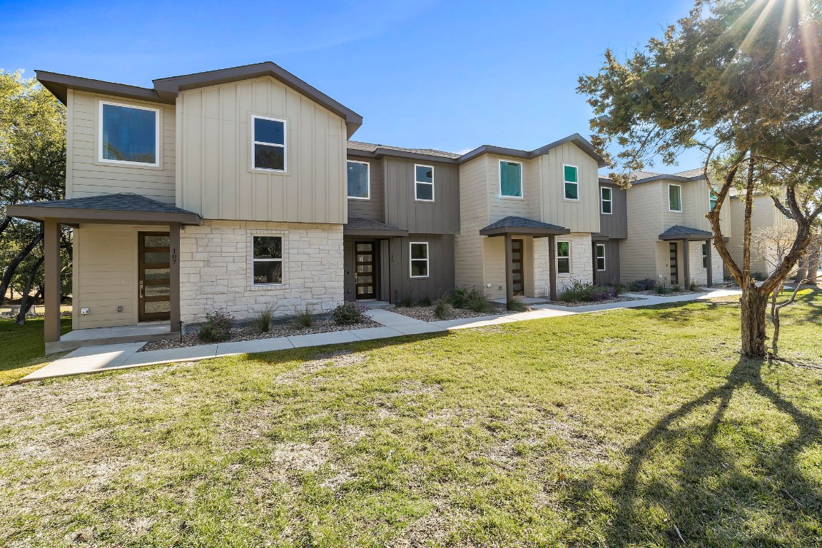 18800 Hogan Cir Unit 105  