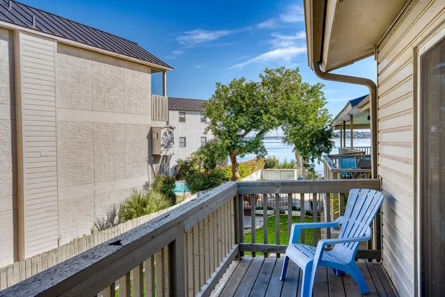 $559,000 | 104 Cove East, Unit 207, Horseshoe Bay, TX 78657