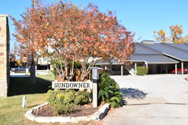 $559,000 | 104 Cove East, Unit 207, Horseshoe Bay, TX 78657