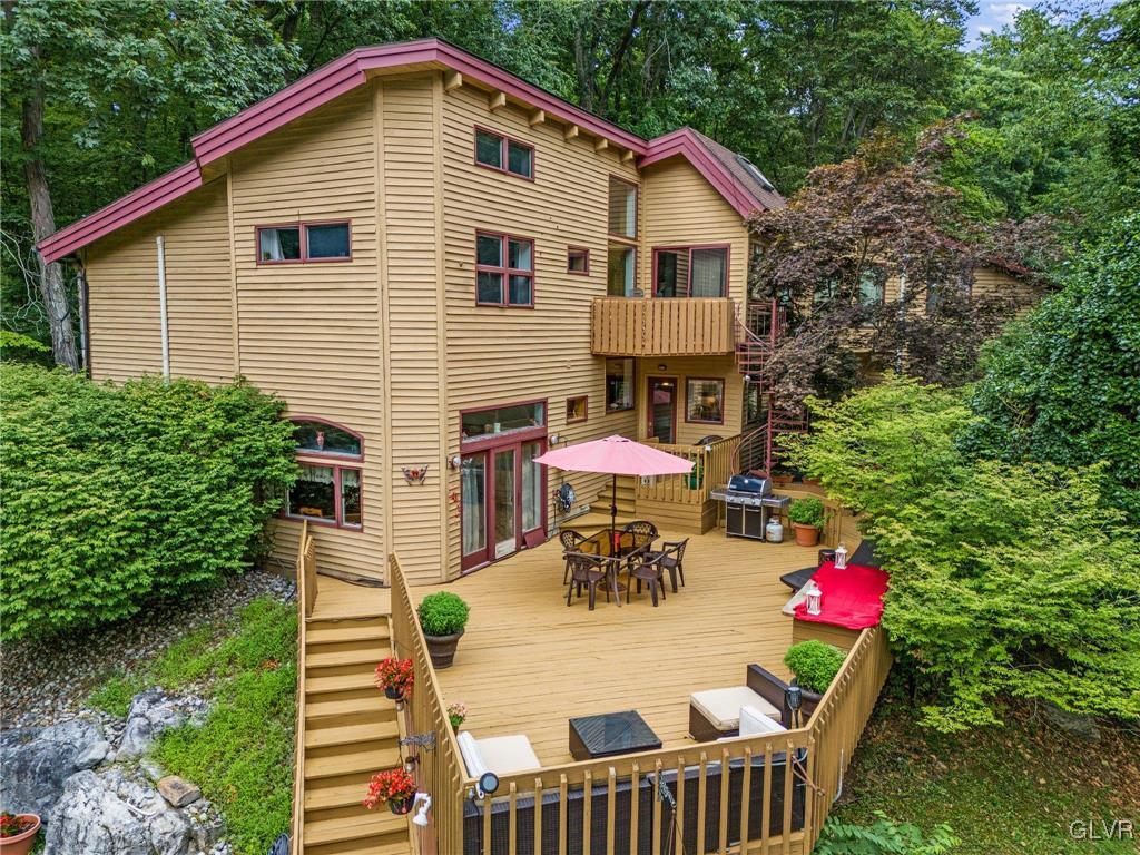81 Palmer Road Bangor, PA 18013 - Photo 11 of 50 a view of outdoor sitting area with furniture and garden