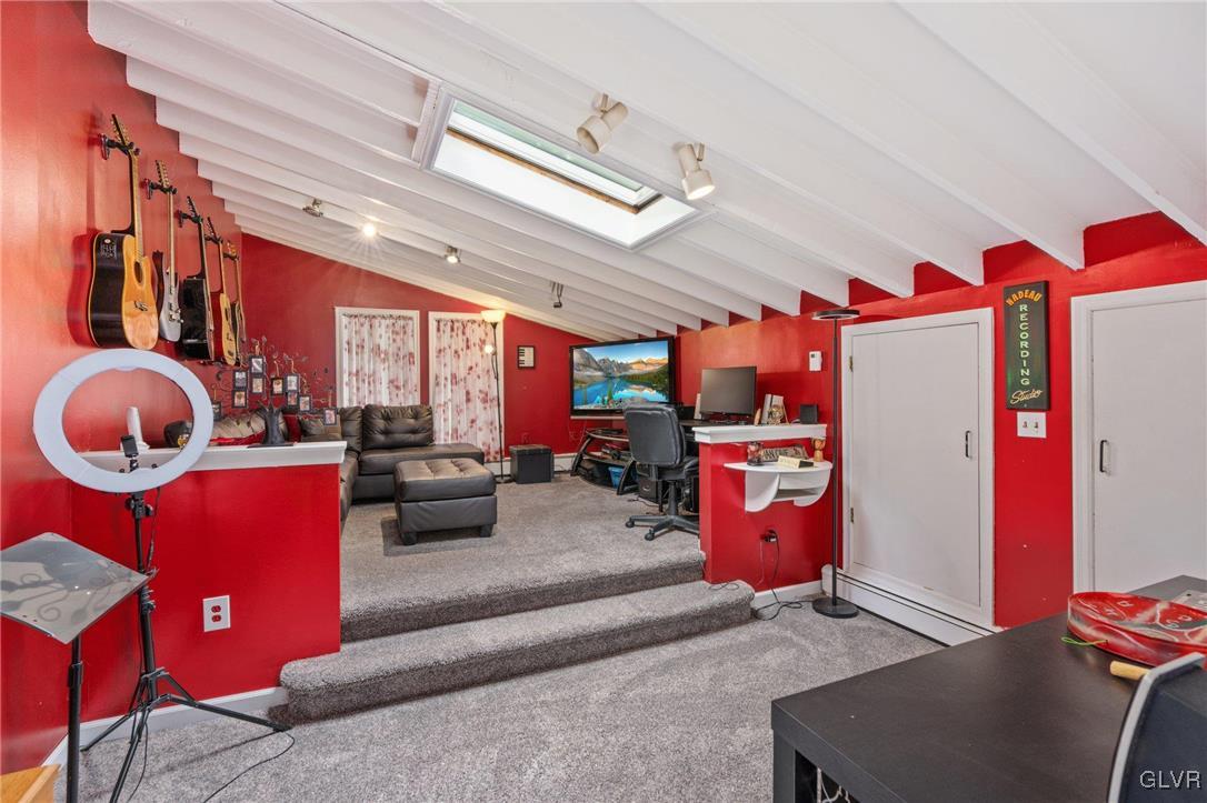 81 Palmer Road Bangor, PA 18013 - Photo 47 of 50 a room with gym equipment