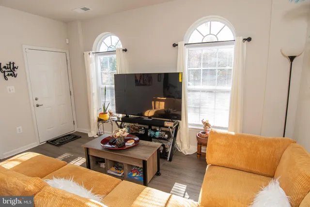 $375,000 | 7947 Independence Drive, Spotsylvania, VA 22553