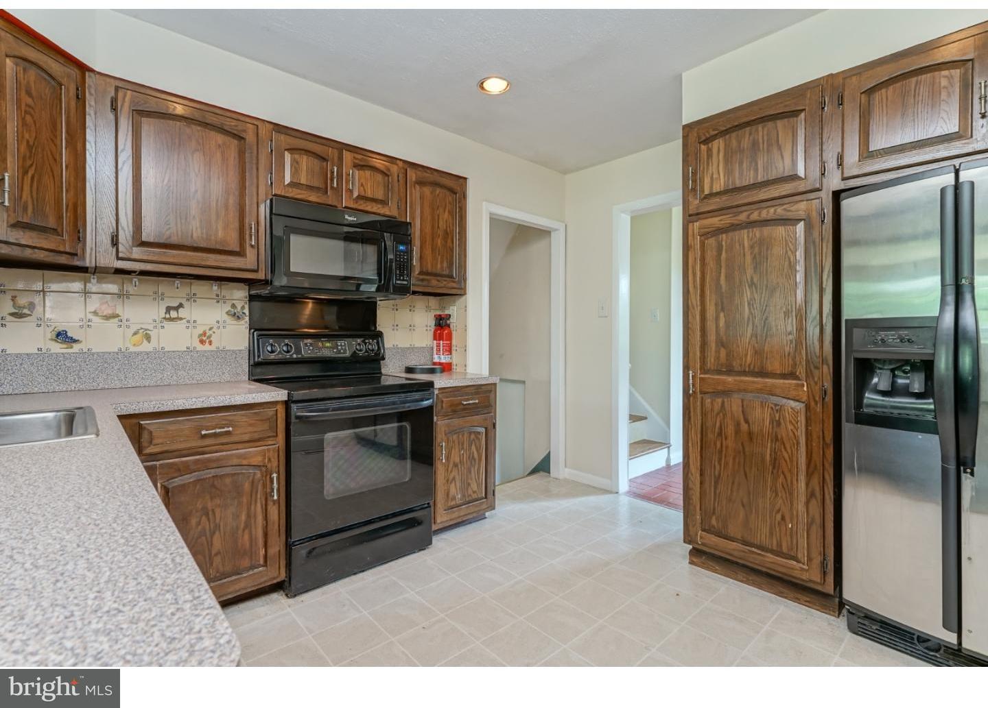 106 Valleybrook Road East Cherry Hill, NJ 08034 - Photo 4 of 22 Gallery Image 4