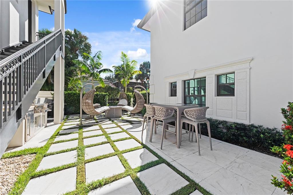 6536 Highcroft Drive Naples, FL 34119 - Photo 34 of 49