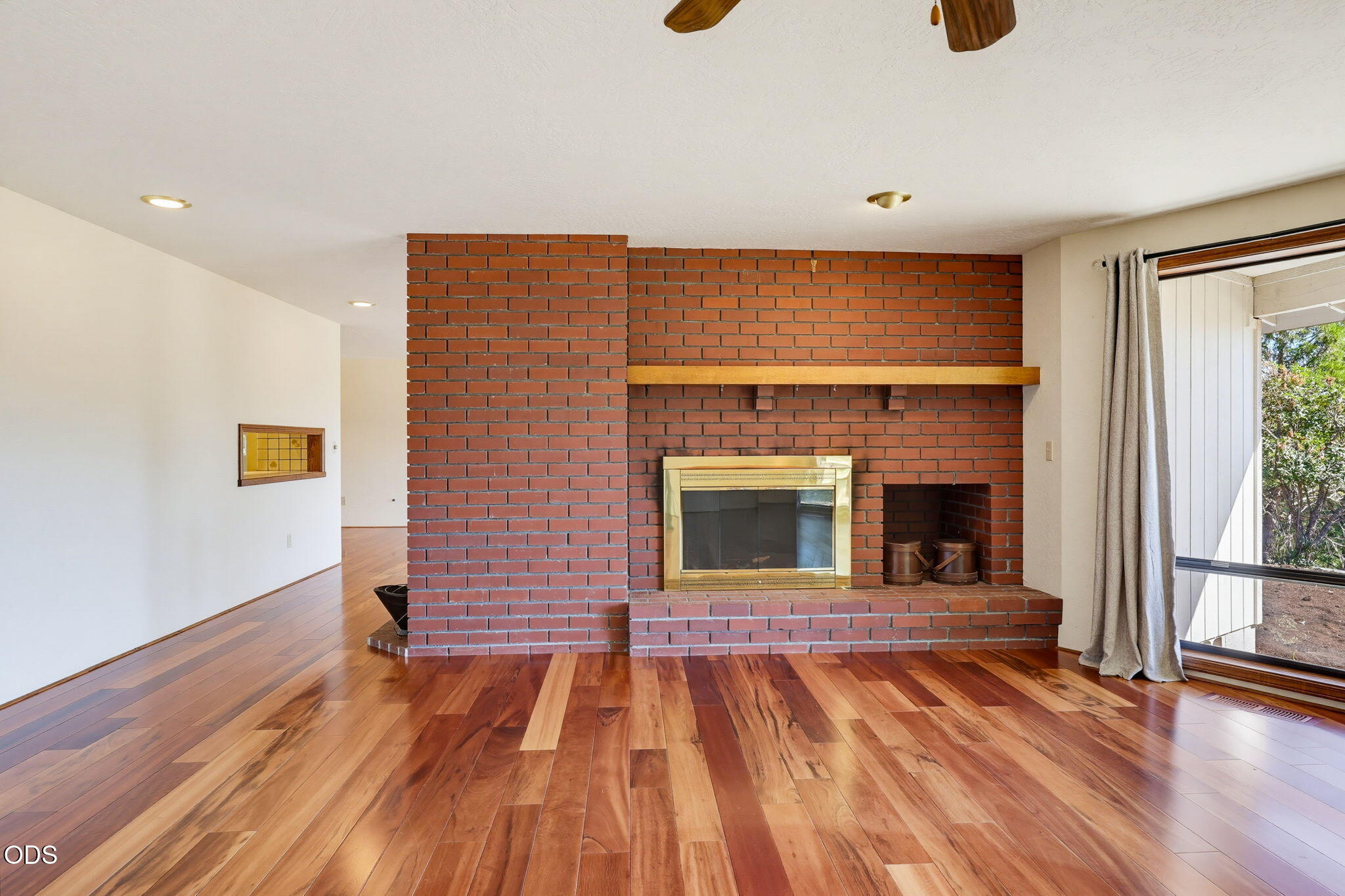 174 Hummingbird Lane Talent, OR 97540 - Photo 11 of 101