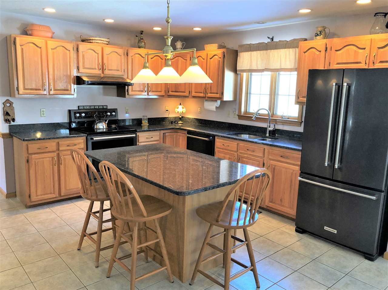 6 Federal Hill Road Nashua, NH 03062 - Photo 2 of 29