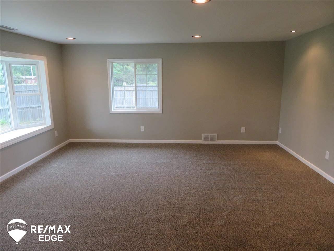 8471 West Dodge Road Montrose, MI 48457 - Photo 3 of 29 21465439-2.JPG