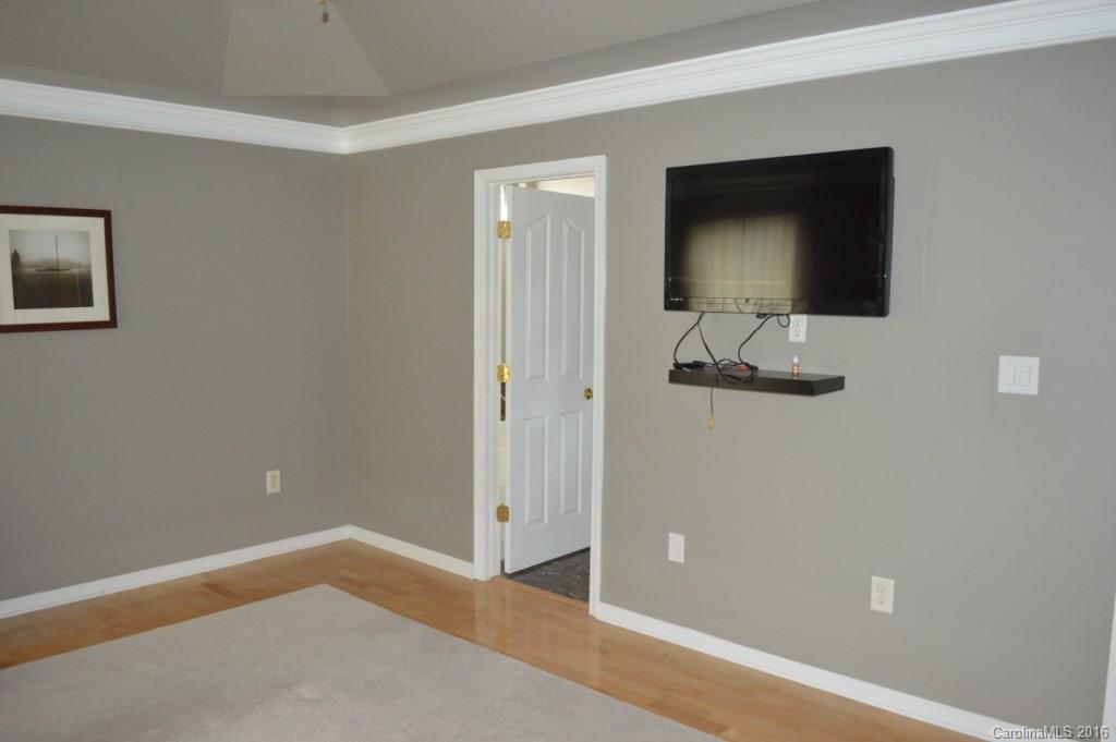 8108 Trotter Road Charlotte, NC 28216 - Photo 14 of 24 Gallery Image 14