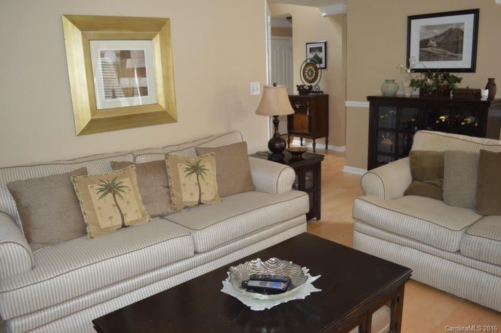 8108 Trotter Road Charlotte, NC 28216 - Photo 6 of 24 Gallery Image 6